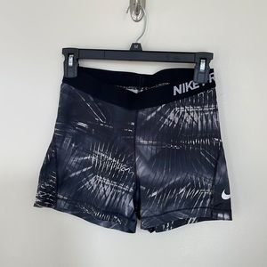 Nike Pro compression shorts size M